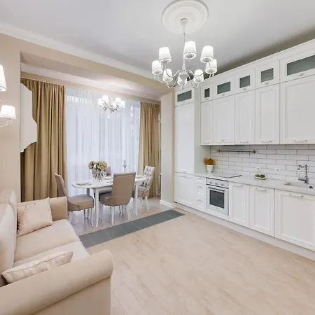 Rent2night Nezavisimosti 23 Daire *